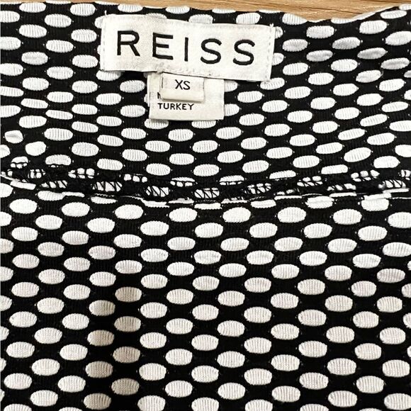 Reiss White & Black Long Sleeve Honeycomb Print Casual Top Women’s XS - Picture 4 of 4
